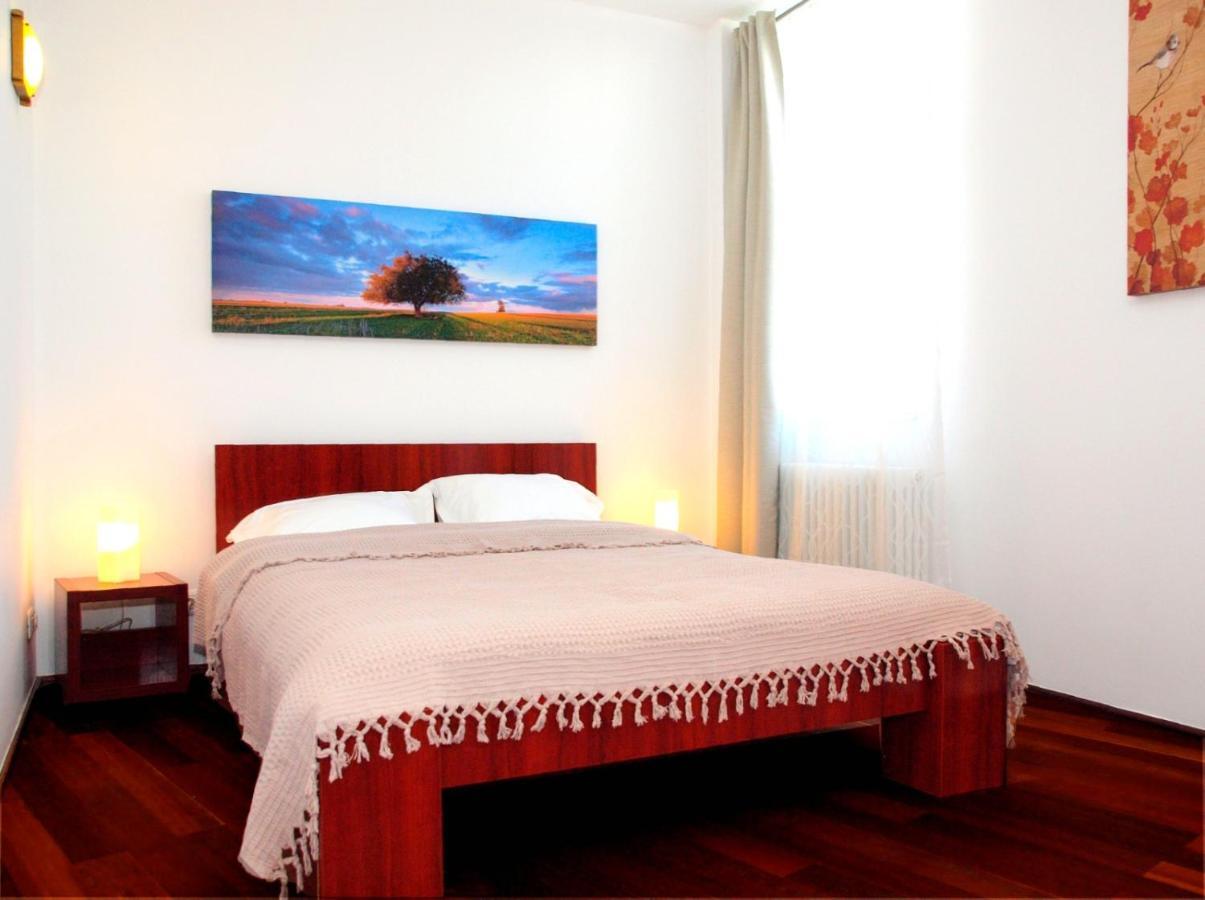 בוקרשט Sweet Dreams Suites Cismigiu Gardens מראה חיצוני תמונה